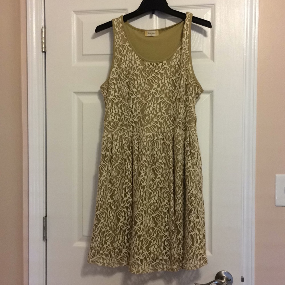 Flowy sleeveless floral dress, size large
